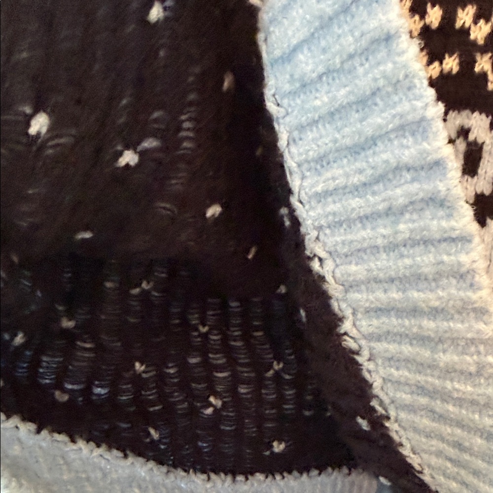 Universal Thread Blue And Black Patterned Sweater - image 5
